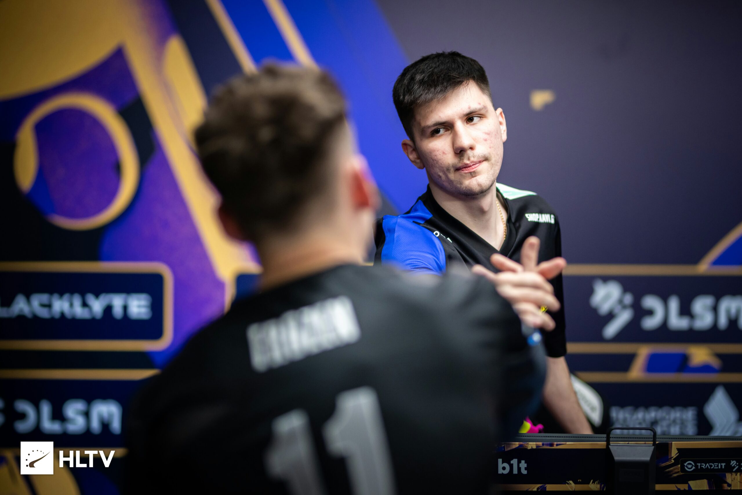 Navi b1t
